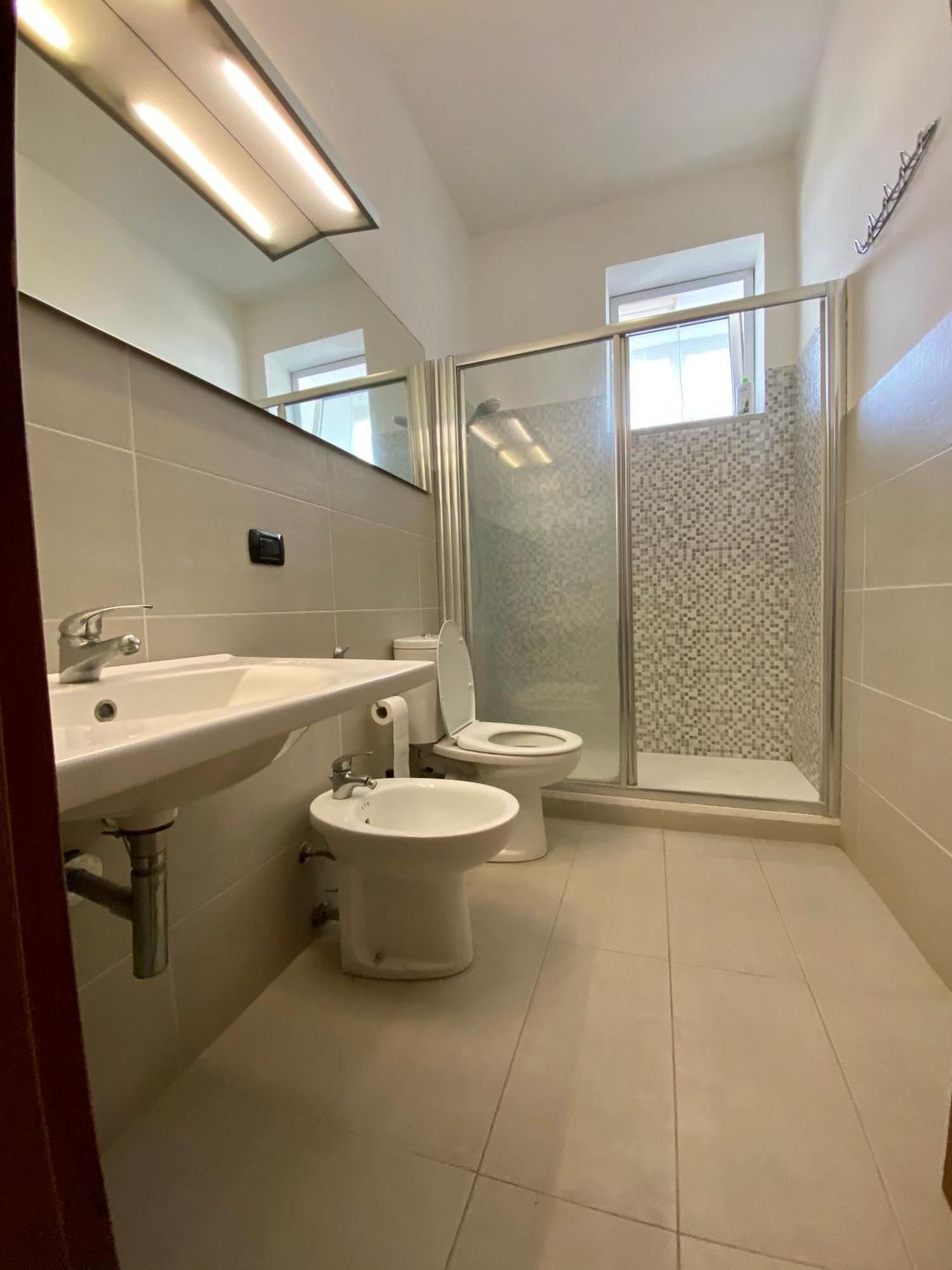 Casa Vacanze Eden Aci Castello Zewnętrze zdjęcie